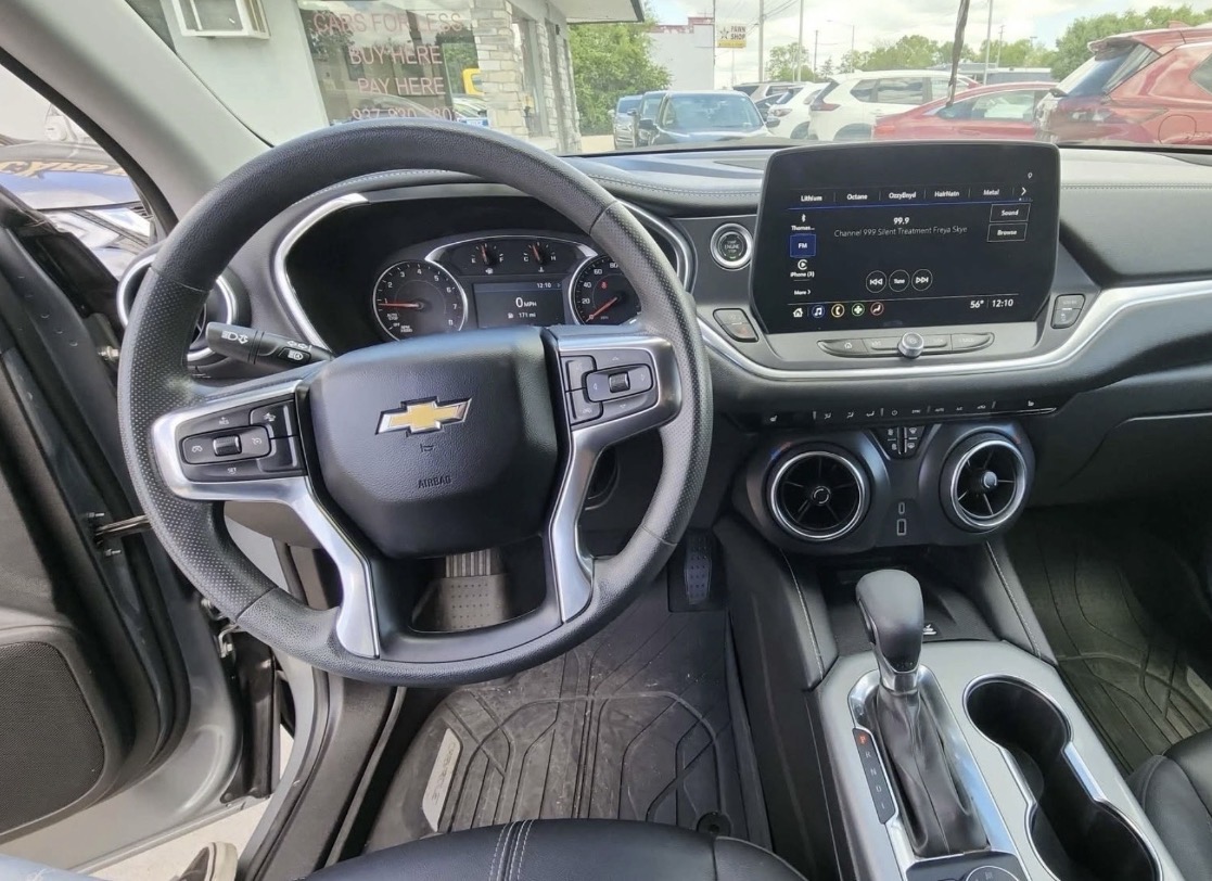 2024 Chevrolet Blazer — photo 4 of 7