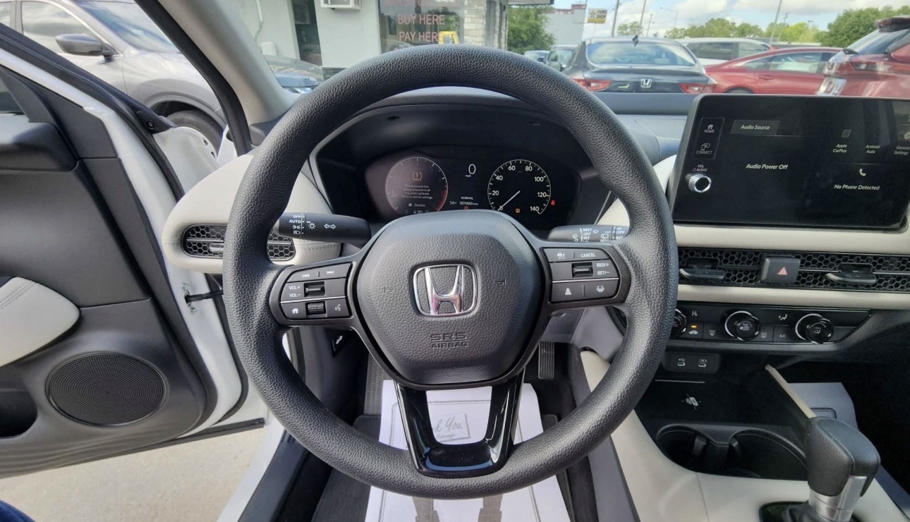 2026 Honda HR-V — photo 3 of 7