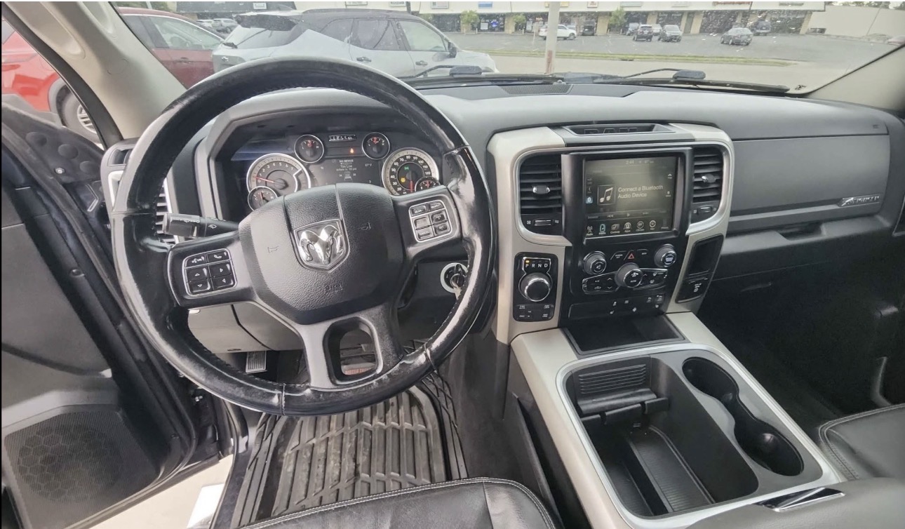 2017 Dodge Ram 1500 — photo 6 of 8