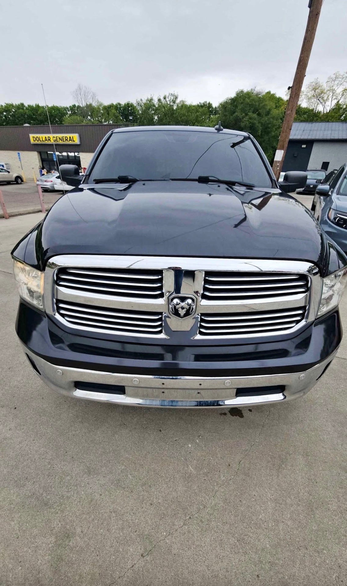 2017 Dodge Ram 1500 — photo 1 of 8