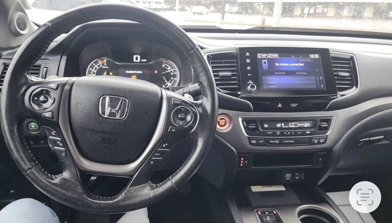 2022 Honda Ridgeline — photo 6 of 10