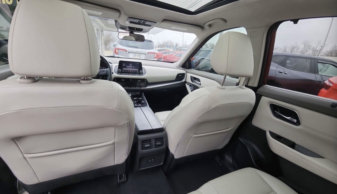 2021 Nissan Rogue — photo 10 of 10
