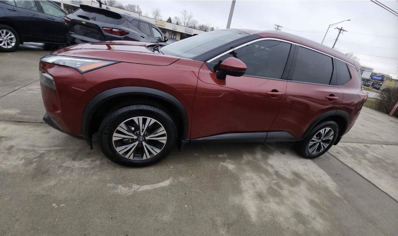 2021 Nissan Rogue — photo 3 of 10