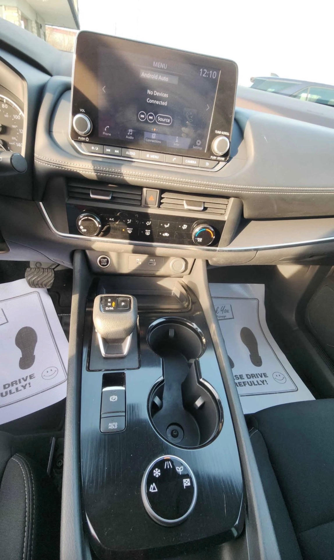 2023 Nissan Rogue — photo 7 of 10