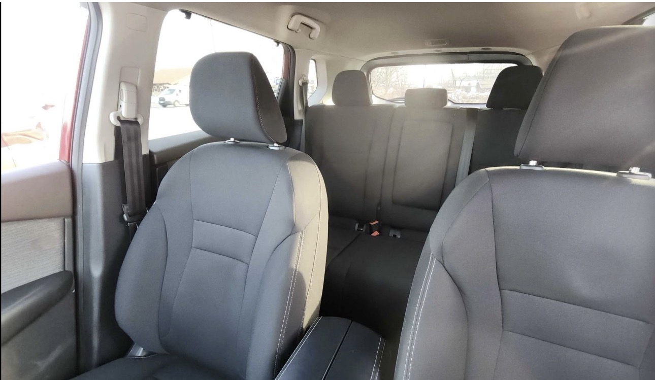 2023 Nissan Rogue — photo 8 of 10