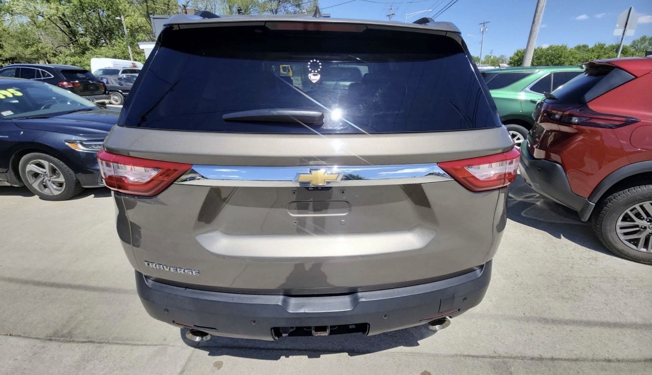 2020 Chevrolet Traverse — photo 2 of 10